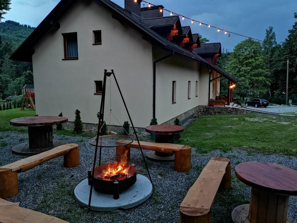 Apartamenty Sadowy Wisla Bagian luar foto